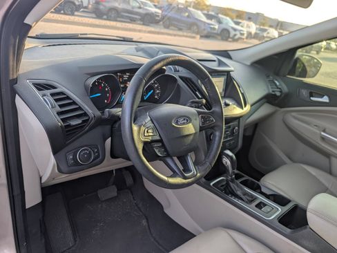 Used 2018 Ford Escape SEL AWD/4WD image 30