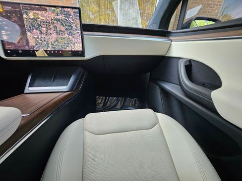 Used 2023 Tesla Model X AWD/4WD image 55