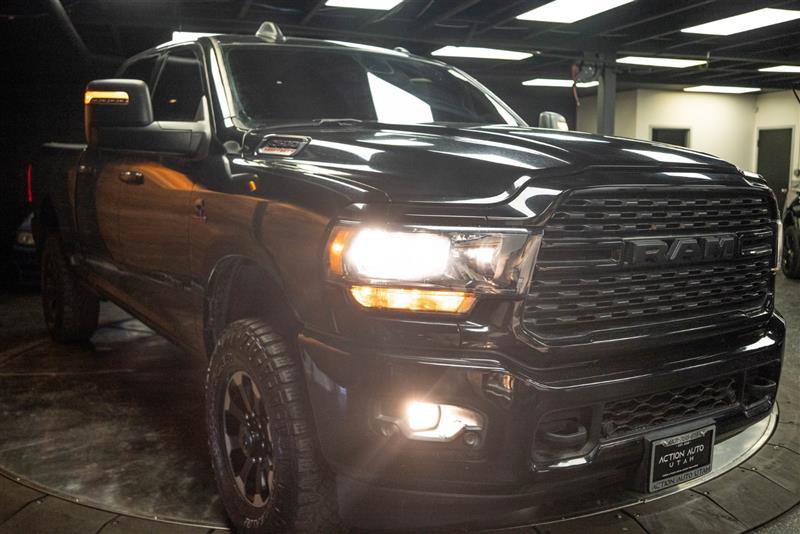 Used 2024 RAM 2500 Big Horn w/ Night Edition AWD/4WD image 5