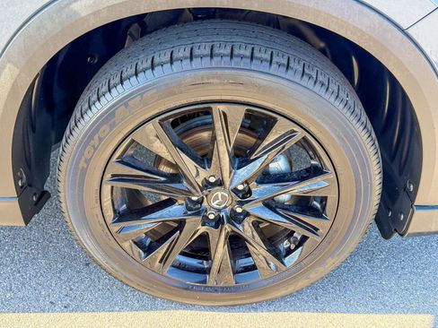 Used 2024 MAZDA CX-5 Carbon Edition image 18