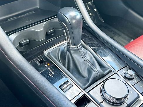 Used 2024 MAZDA MAZDA3 s image 16