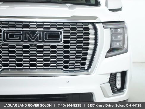 Used 2021 GMC Yukon Denali w/ Denali Premium Package AWD/4WD image 45