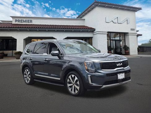 Certified 2022 Kia Telluride S FWD image 2