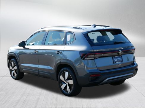 Certified 2025 Volkswagen Taos S AWD/4WD image 5