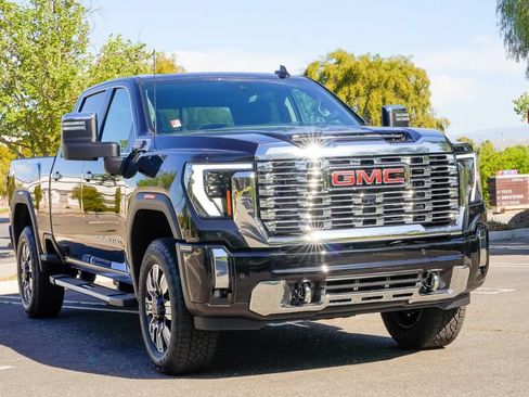 New 2026 GMC Sierra 2500 Denali w/ Denali Reserve Package AWD/4WD image 5