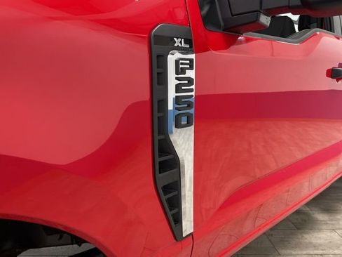 New 2024 Ford F250 XL AWD/4WD image 43