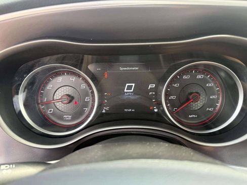 Used 2021 Dodge Charger SXT w/ Leather Interior Group RWD image 17
