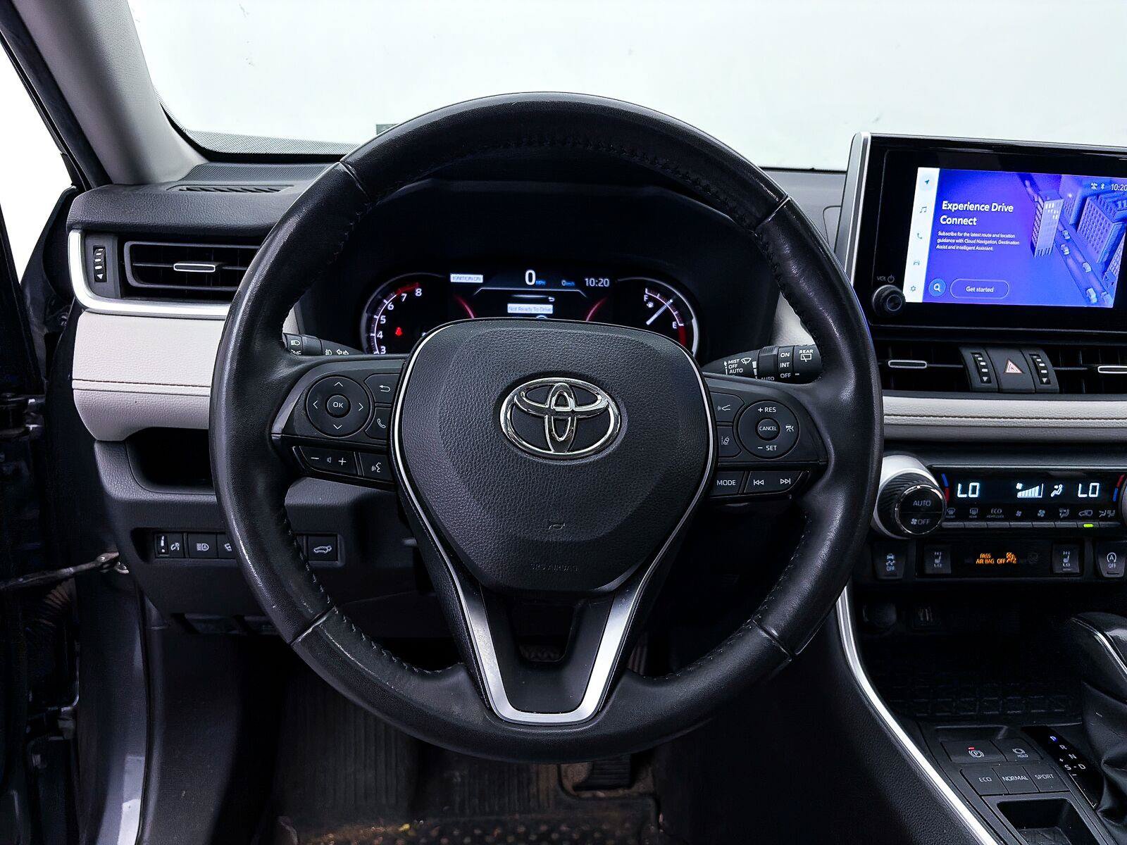 Used 2023 Toyota RAV4 XLE Premium FWD image 27