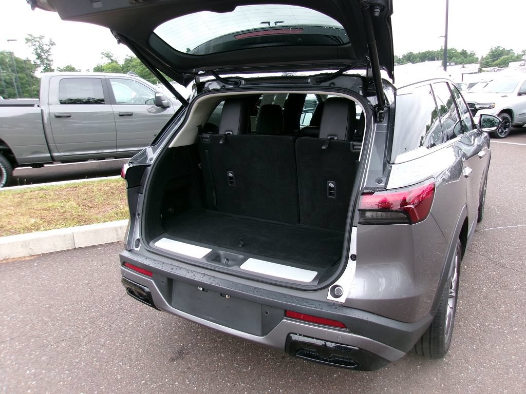 Used 2023 INFINITI QX60 Luxe AWD/4WD image 16