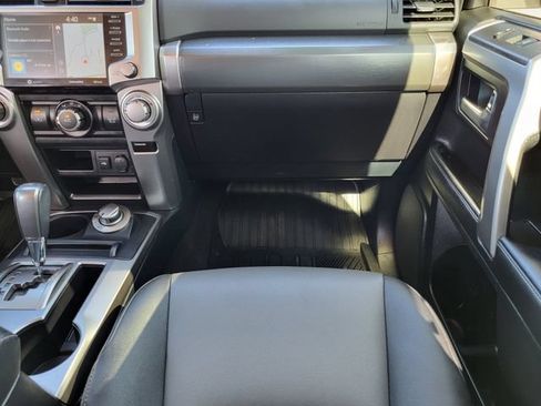 Used 2023 Toyota 4Runner SR5 Premium w/ SR5 Premium Package AWD/4WD image 25