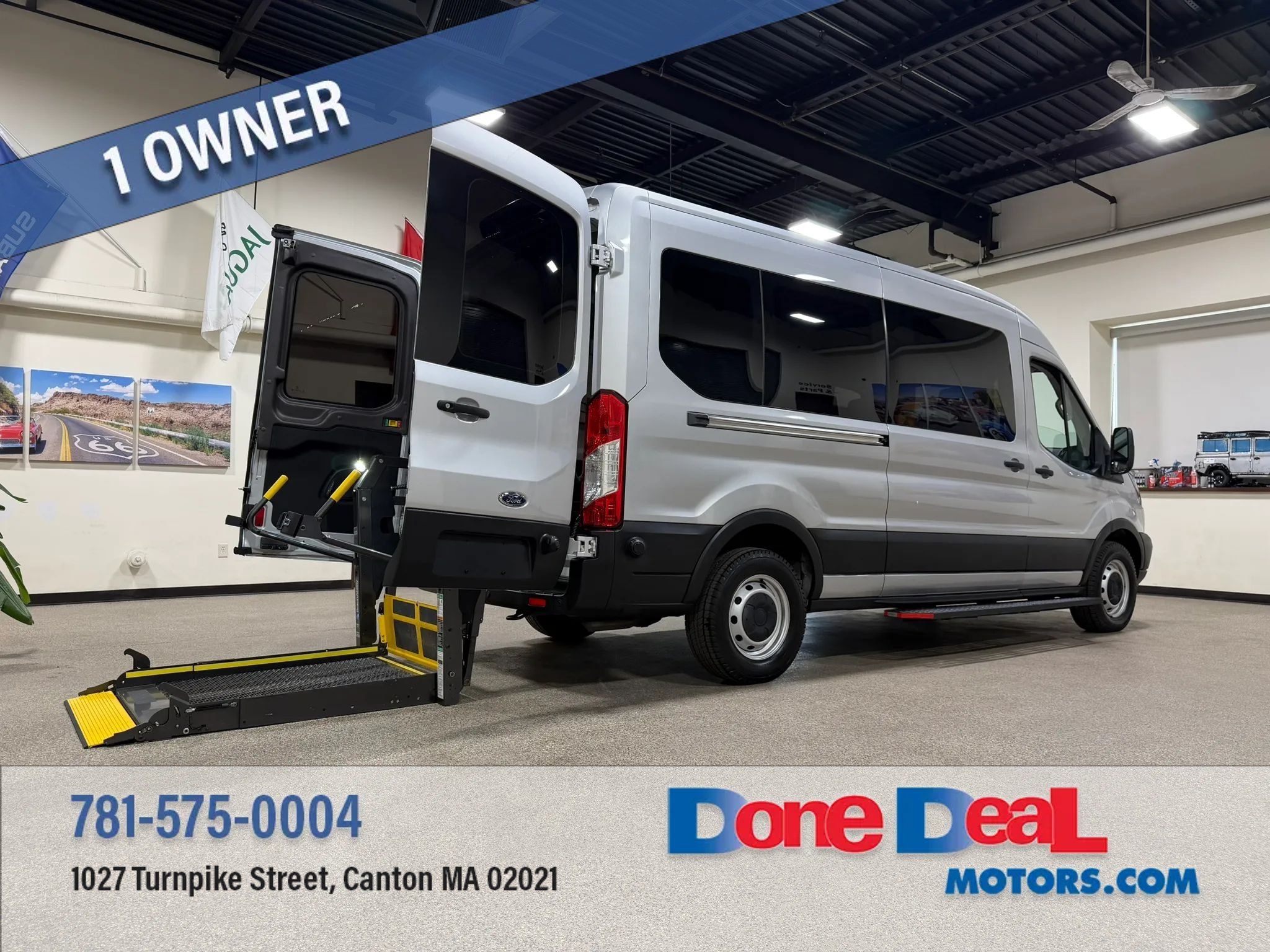 Used 2019 Ford Transit 250 148 Medium Roof RWD image 1