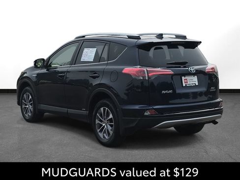 Certified 2018 Toyota RAV4 XLE AWD/4WD image 10