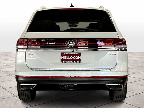 New 2026 Volkswagen Atlas SEL image 6