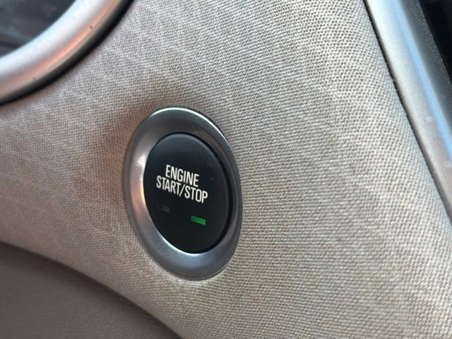Used 2025 Chevrolet Malibu LT FWD image 28