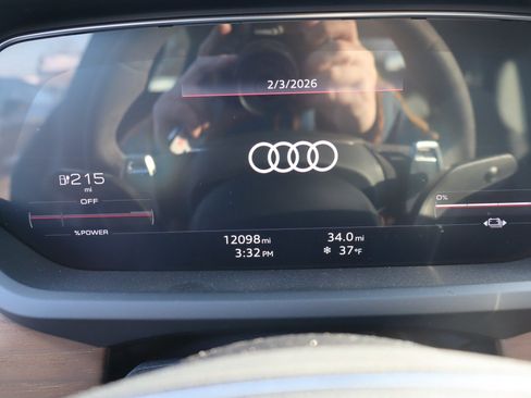 Used 2023 Audi e-tron GT Premium Plus AWD/4WD image 22