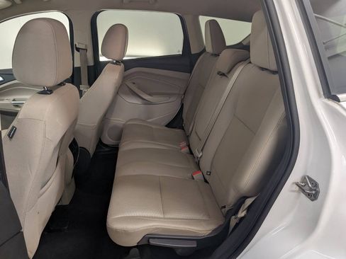 Used 2017 Ford Escape SE AWD/4WD image 14
