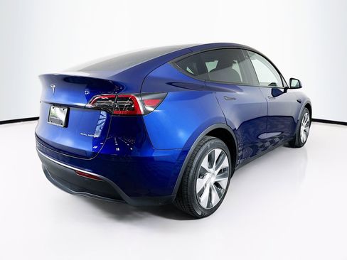 Used 2023 Tesla Model Y Long Range AWD/4WD image 9