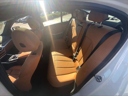 Used 2024 BMW 330i xDrive Sedan w/ Premium Package image 29