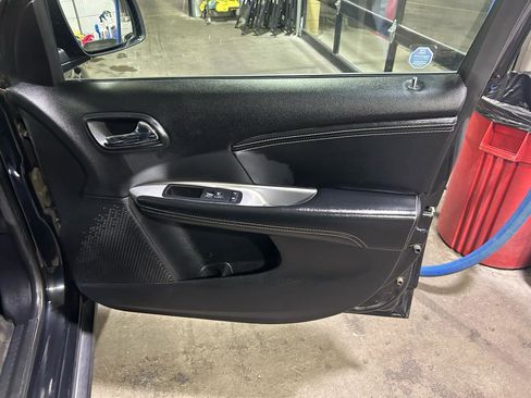 Used 2015 Dodge Journey SXT w/ Flexible Seating Group image 61