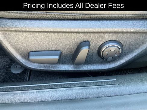 Used 2023 Genesis G70 2.0T w/ Sport Prestige Package RWD image 6