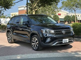Used 2022 Volkswagen Taos SE video 1