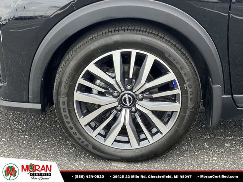 Used 2024 Nissan Kicks SV FWD image 9