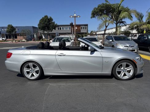 Used 2011 BMW 328i Convertible image 6