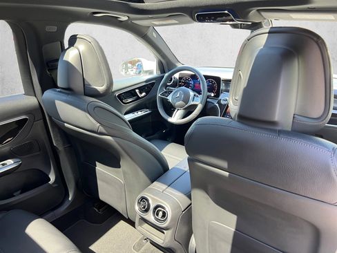 Certified 2026 Mercedes-Benz GLC 300 4MATIC image 26