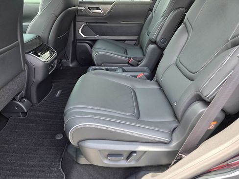 New 2026 INFINITI QX80 Luxe image 36