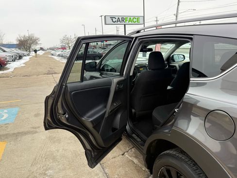 Used 2018 Toyota RAV4 Adventure image 19