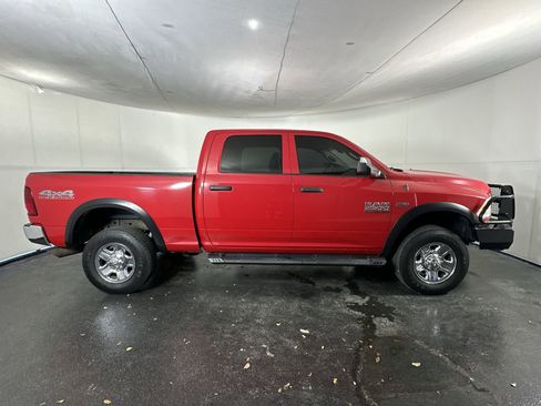 Used 2018 RAM 2500 Tradesman w/ Chrome Appearance Group image 13