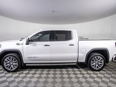 Used 2023 GMC Sierra 1500 Denali w/ Denali Reserve Package AWD/4WD image 9