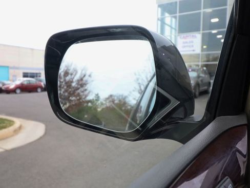 Used 2013 Lexus LX 570 4WD image 63