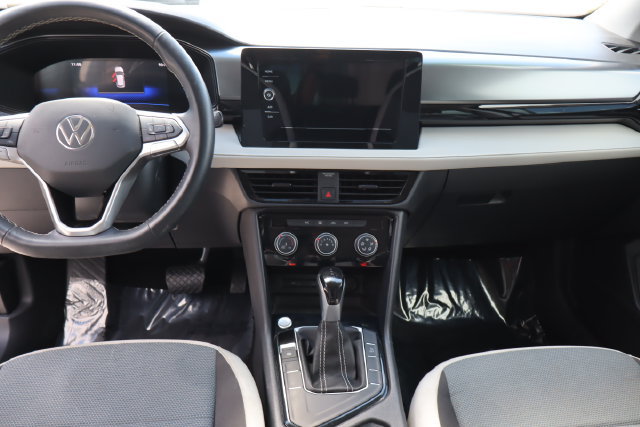 Used 2025 Volkswagen Taos S FWD image 28