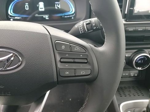 New 2026 Hyundai Venue SEL image 17