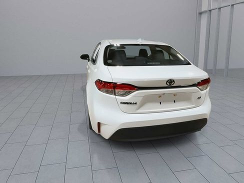 Used 2024 Toyota Corolla LE w/ LE Convenience Package FWD image 7