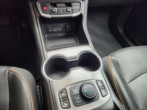 Used 2023 GMC Terrain AT4 image 17