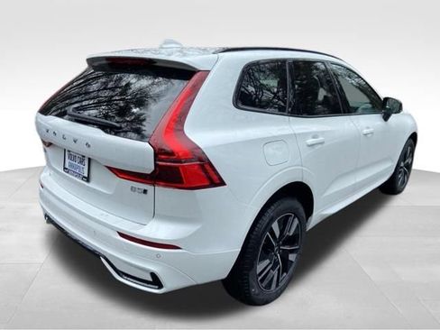 New 2026 Volvo XC60 B5 Core w/ Climate Package image 7