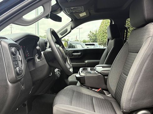 Used 2022 Chevrolet Silverado 1500 Custom AWD/4WD image 9