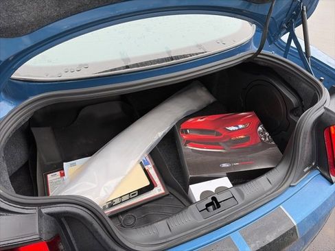 Certified 2020 Ford Mustang Shelby GT350 w/ Technology Package image 31