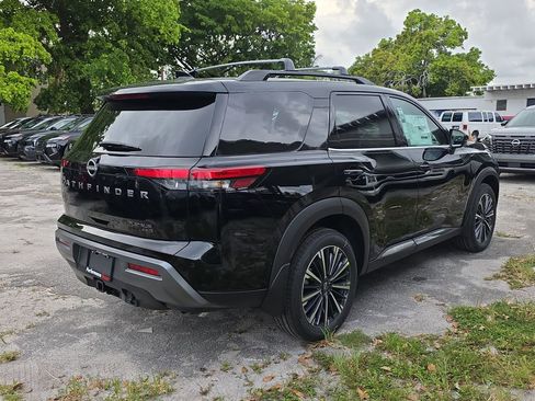 New 2026 Nissan Pathfinder Platinum AWD/4WD image 7