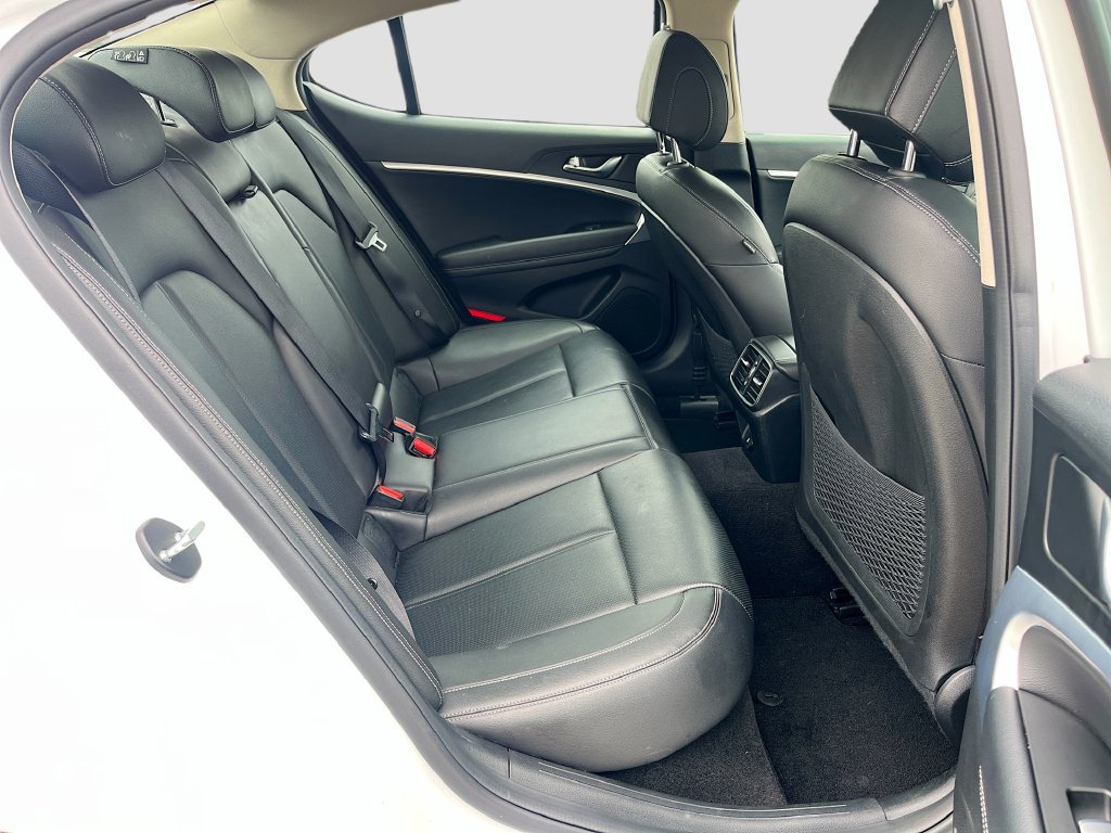 Used 2022 Genesis G70 2.0T RWD image 27