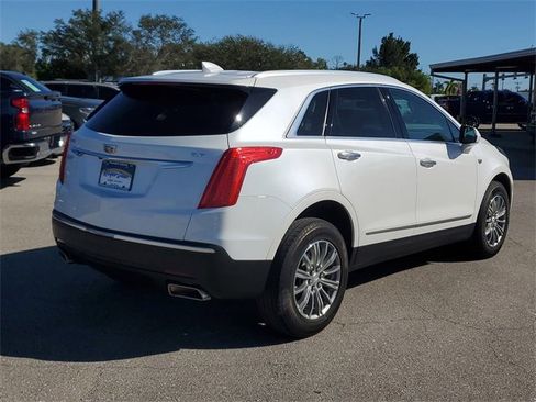 Used 2017 Cadillac XT5 Luxury image 4