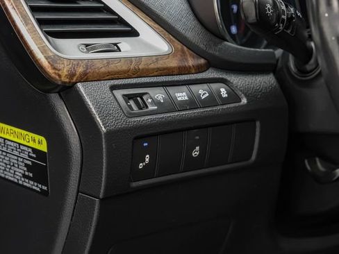 Used 2018 Hyundai Santa Fe Sport image 41