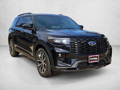 New 2026 Ford Explorer ST-Line w/ Premium Package image 7