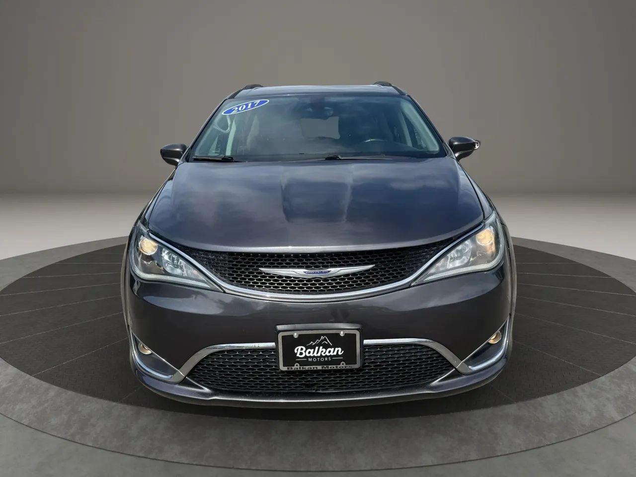 Used 2017 Chrysler Pacifica Touring-L FWD image 15