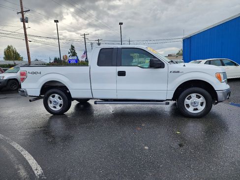 Used 2013 Ford F150 XLT w/ Trailer Tow Pkg image 4
