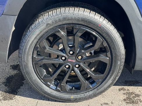 Used 2022 GMC Terrain SLE w/ Driver Convenience Package image 46