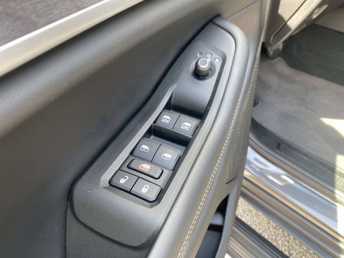 Used 2024 Jeep Grand Cherokee L Limited w/ Luxury Tech Group II RWD image 23