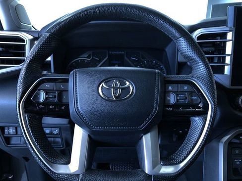 Used 2022 Toyota Tundra Limited image 19
